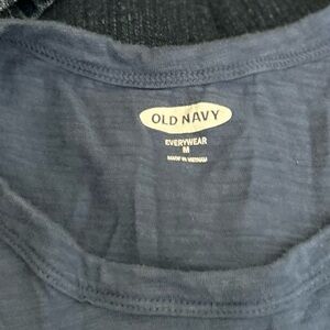 Size medium blue Old Navy crewneck T-shirt.